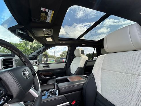 Used 2025 Toyota Sequoia Capstone AWD/4WD image 12