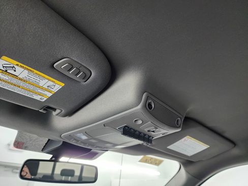 Used 2020 Ford F350 Lariat image 13