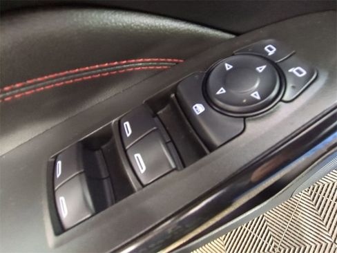 Certified 2024 Chevrolet Trax RS w/ Sunroof Package image 22