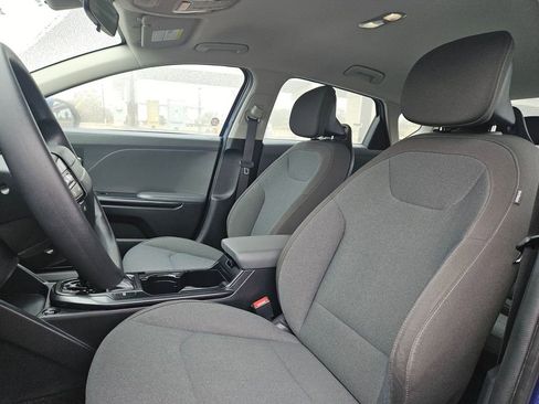 Used 2025 Kia K4 LXS image 15