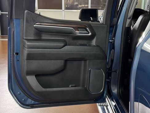 Used 2024 GMC Sierra 1500 SLT w/ SLT Premium Plus Package image 38