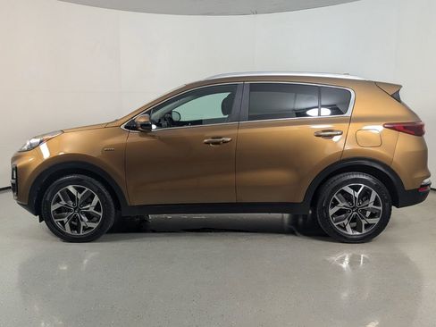 Used 2020 Kia Sportage EX AWD/4WD image 4