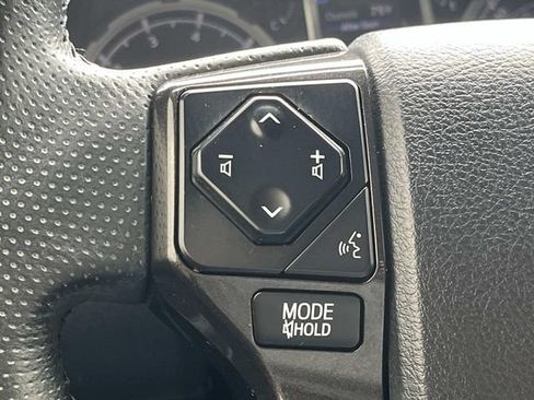 Used 2020 Toyota 4Runner TRD Off-Road Premium w/ Moonroof Package AWD/4WD image 35