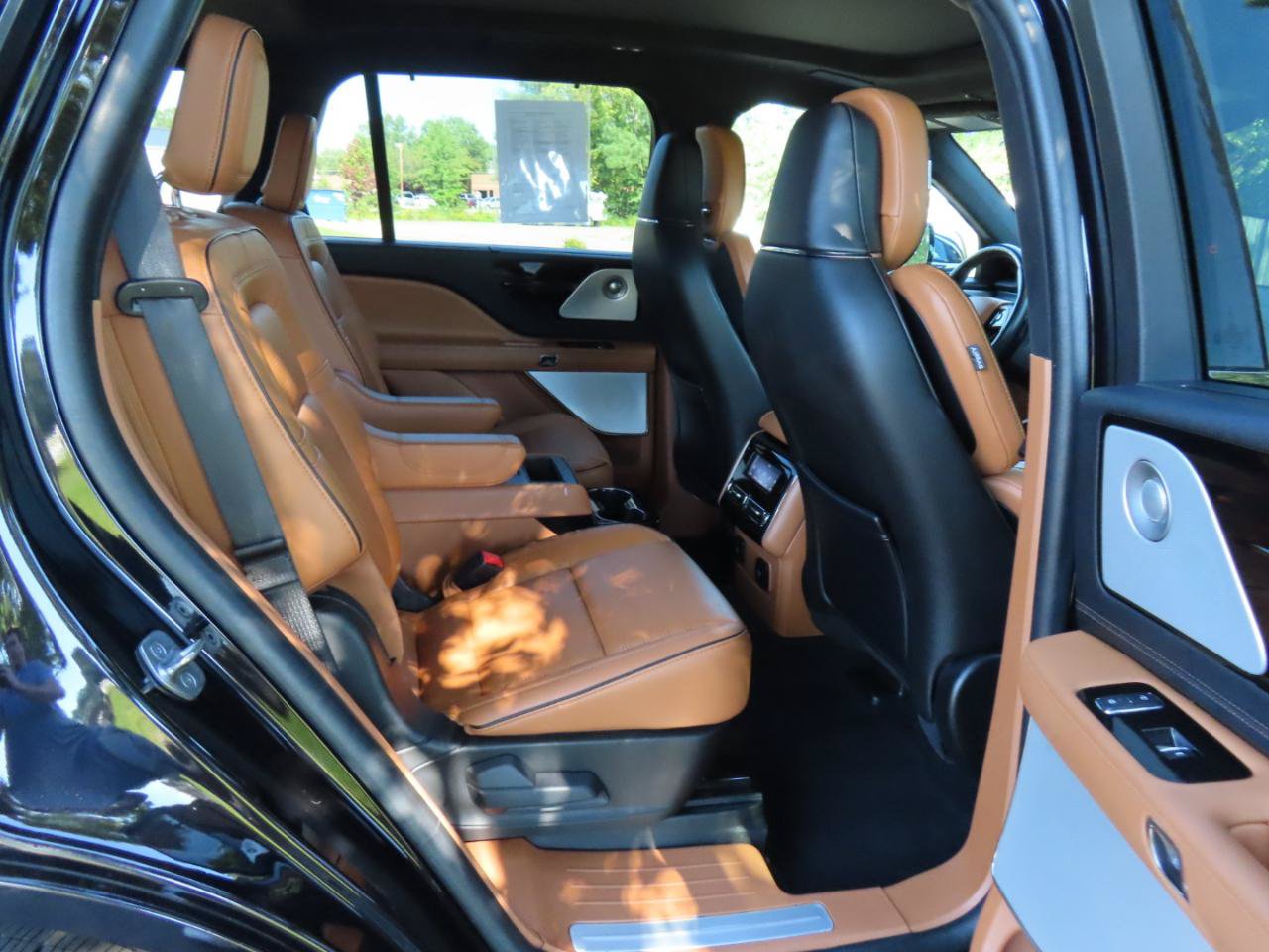 Used 2022 Lincoln Aviator Black Label w/ Dynamic Handling Package AWD/4WD image 20