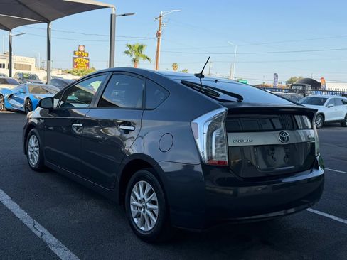 Used 2012 Toyota Prius Prime Advanced FWD image 6