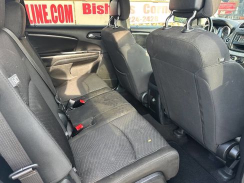 Used 2018 Dodge Journey SE w/ Popular Equipment Group image 10