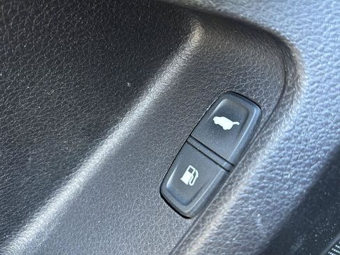 Used 2017 Acura MDX SH-AWD w/ Technology Package image 12