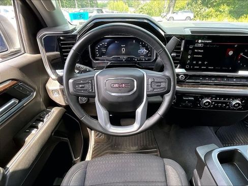 Used 2025 GMC Sierra 1500 Elevation AWD/4WD image 16