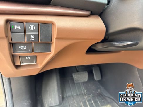 Used 2025 Acura RDX SH-AWD w/ Technology Package image 15