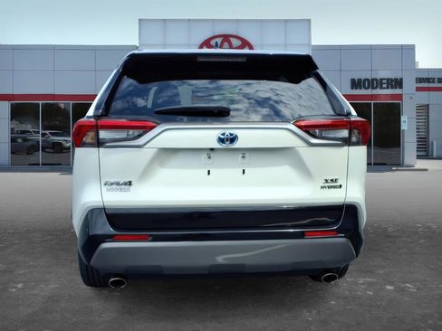 Used 2021 Toyota RAV4 XSE w/ XSE Grade Weather Package AWD/4WD image 4