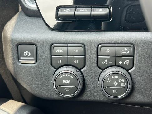 New 2026 Chevrolet Silverado 2500 High Country w/ High Country Premium Package AWD/4WD image 23