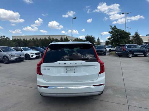 Used 2022 Volvo XC90 T8 Inscription Expression AWD/4WD image 6