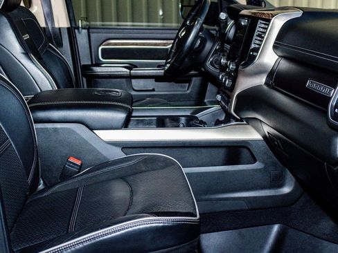 Used 2021 RAM 3500 Laramie image 28