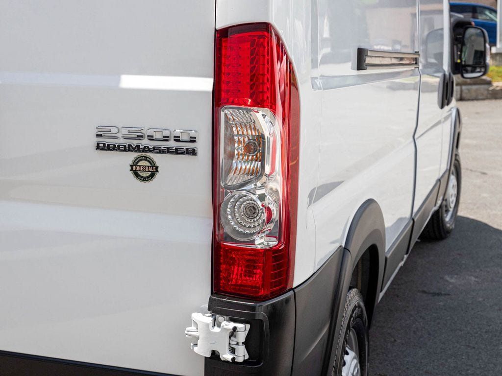 New 2026 RAM ProMaster 2500 w/ Premium Convenience Group FWD image 23