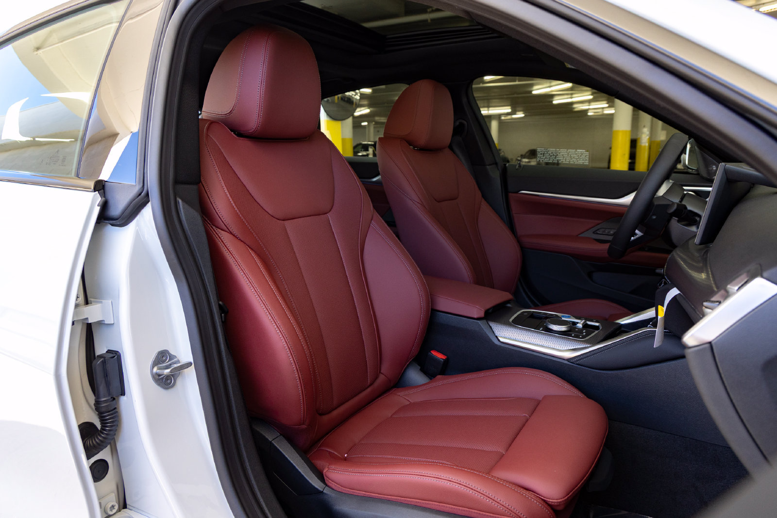 New 2026 BMW i4 eDrive40 w/ M Sport Package RWD image 33