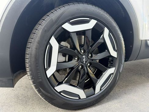 Used 2025 Kia Telluride S image 36