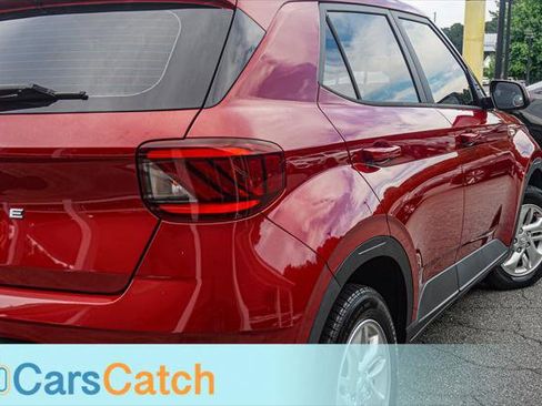 Used 2021 Hyundai Venue SE FWD image 7