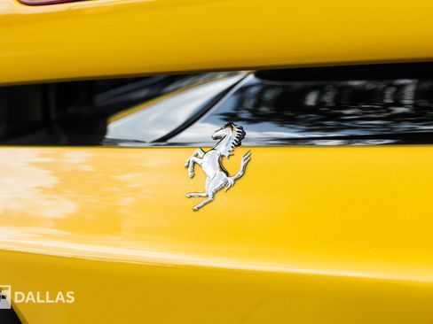 Used 2023 Ferrari SF90 Spider AWD/4WD image 22