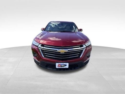 Certified 2023 Chevrolet Traverse LT w/ LT Premium Package FWD image 3