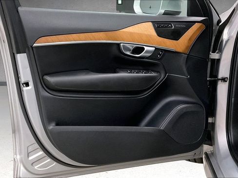 Certified 2023 Volvo XC90 B6 Plus w/ Protection Package Premier AWD/4WD image 20