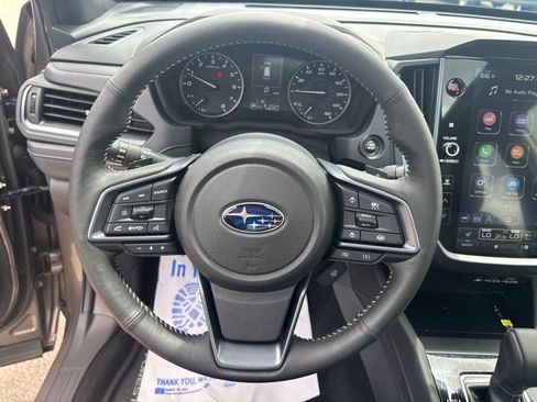 Used 2025 Subaru Forester Limited AWD/4WD image 33
