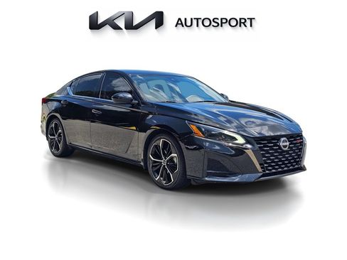 Used 2023 Nissan Altima 2.5 SR FWD image 5