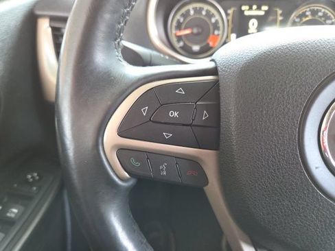 Used 2014 Jeep Cherokee Latitude w/ Cold Weather Group FWD image 55
