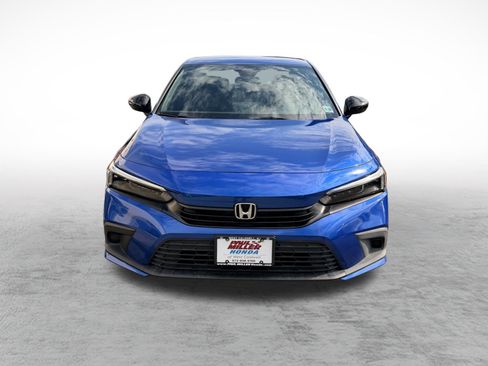 Used 2023 Honda Civic Sport image 2