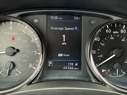 Used 2021 Nissan Rogue Sport SV AWD/4WD image 10