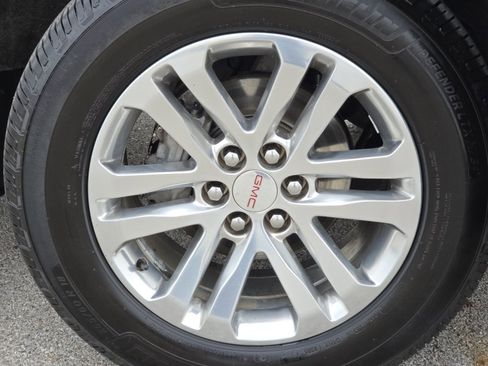 Used 2016 GMC Canyon SLT image 9