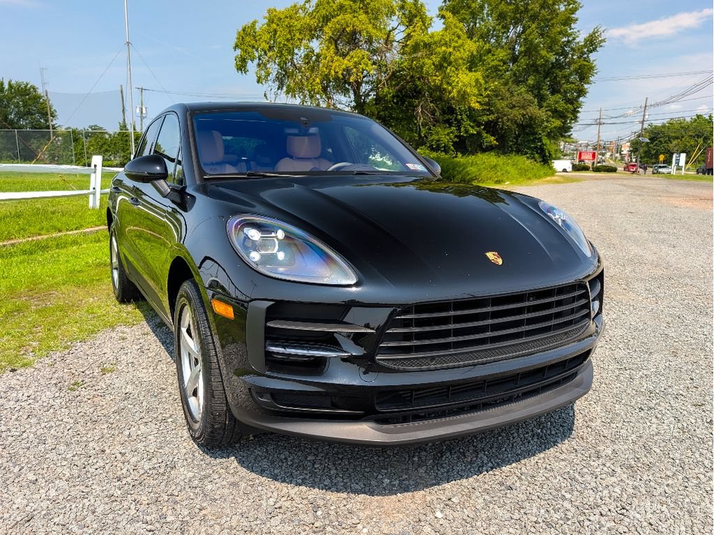 Used 2020 Porsche Macan AWD/4WD image 3