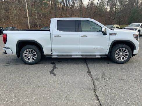 New 2026 GMC Sierra 1500 Denali w/ Technology Package image 39