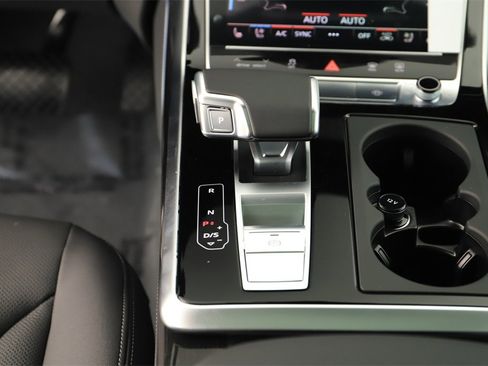 New 2026 Audi Q8 Premium Plus image 21