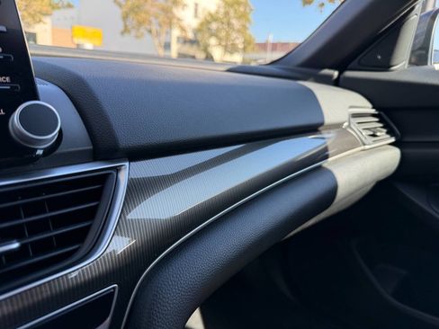 Used 2019 Honda Accord Sport image 42