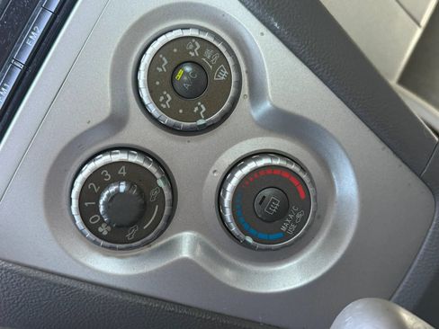 Used 2009 Toyota Yaris S FWD image 24