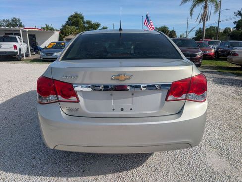 Used 2014 Chevrolet Cruze LS FWD image 6