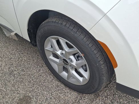 New 2025 Kia Soul LX w/ LX Technology Package image 4