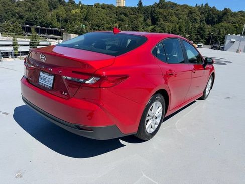 Used 2025 Toyota Camry LE FWD image 3