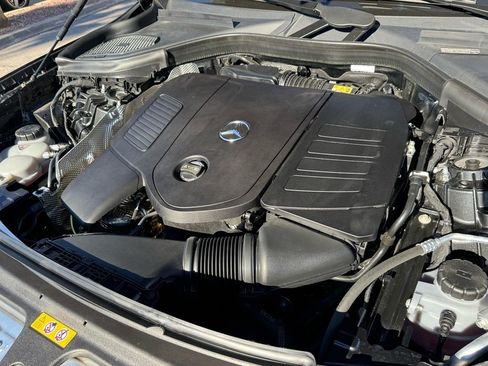 Certified 2025 Mercedes-Benz GLC 300 image 22