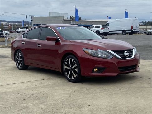 Used 2018 Nissan Altima 2.5 SR image 9