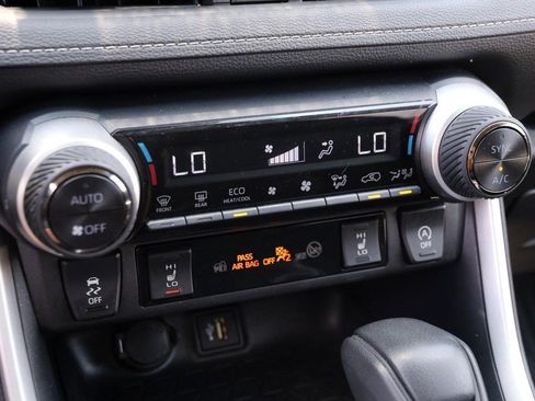 Used 2025 Toyota RAV4 XLE w/ Weather Package AWD/4WD image 15