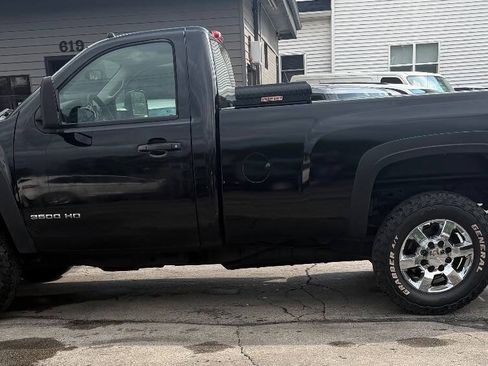 Used 2014 Chevrolet Silverado 3500 W/T w/ Snow Plow Prep Package AWD/4WD image 16