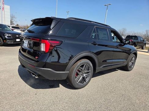 New 2026 Ford Explorer ST w/ Sun And Sound Package image 13