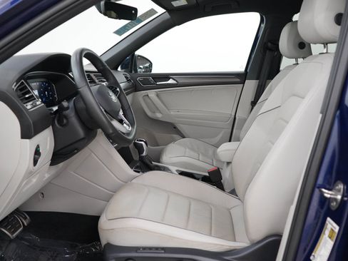 Used 2024 Volkswagen Tiguan SEL R-Line AWD/4WD image 23