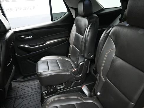 Used 2020 Chevrolet Traverse LT w/ LT Premium Package FWD image 22