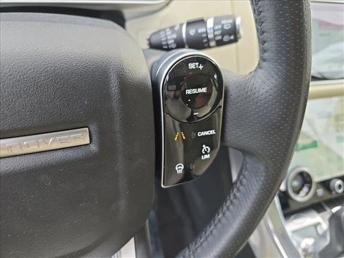 Used 2018 Land Rover Range Rover Sport HSE image 19