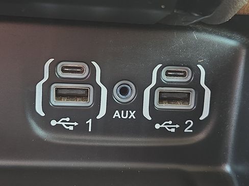 Used 2019 RAM 1500 Laramie RWD image 20