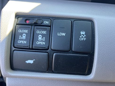 Used 2014 Honda Odyssey EX-L image 25
