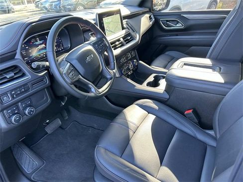 Used 2024 Chevrolet Suburban RST image 15