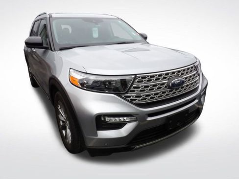 Used 2022 Ford Explorer Limited image 2